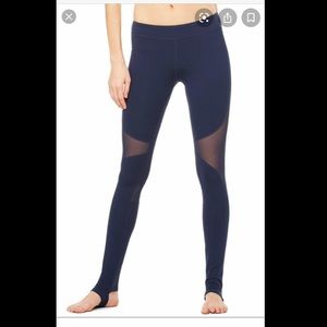 Alo Coast Legging in Navy